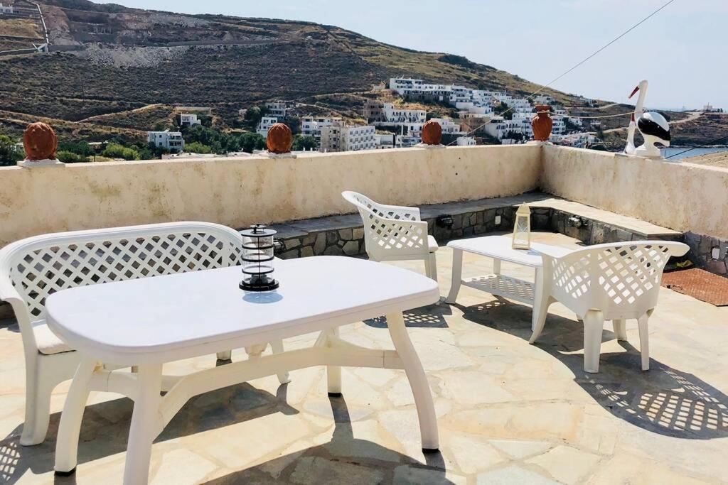 Villa Christina Kythnos Exterior photo